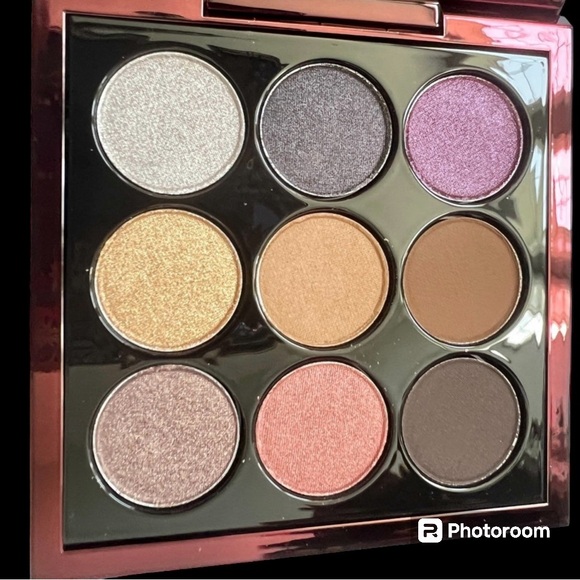 Aliyah Mac Makeup Bundle - Picture 6 of 11